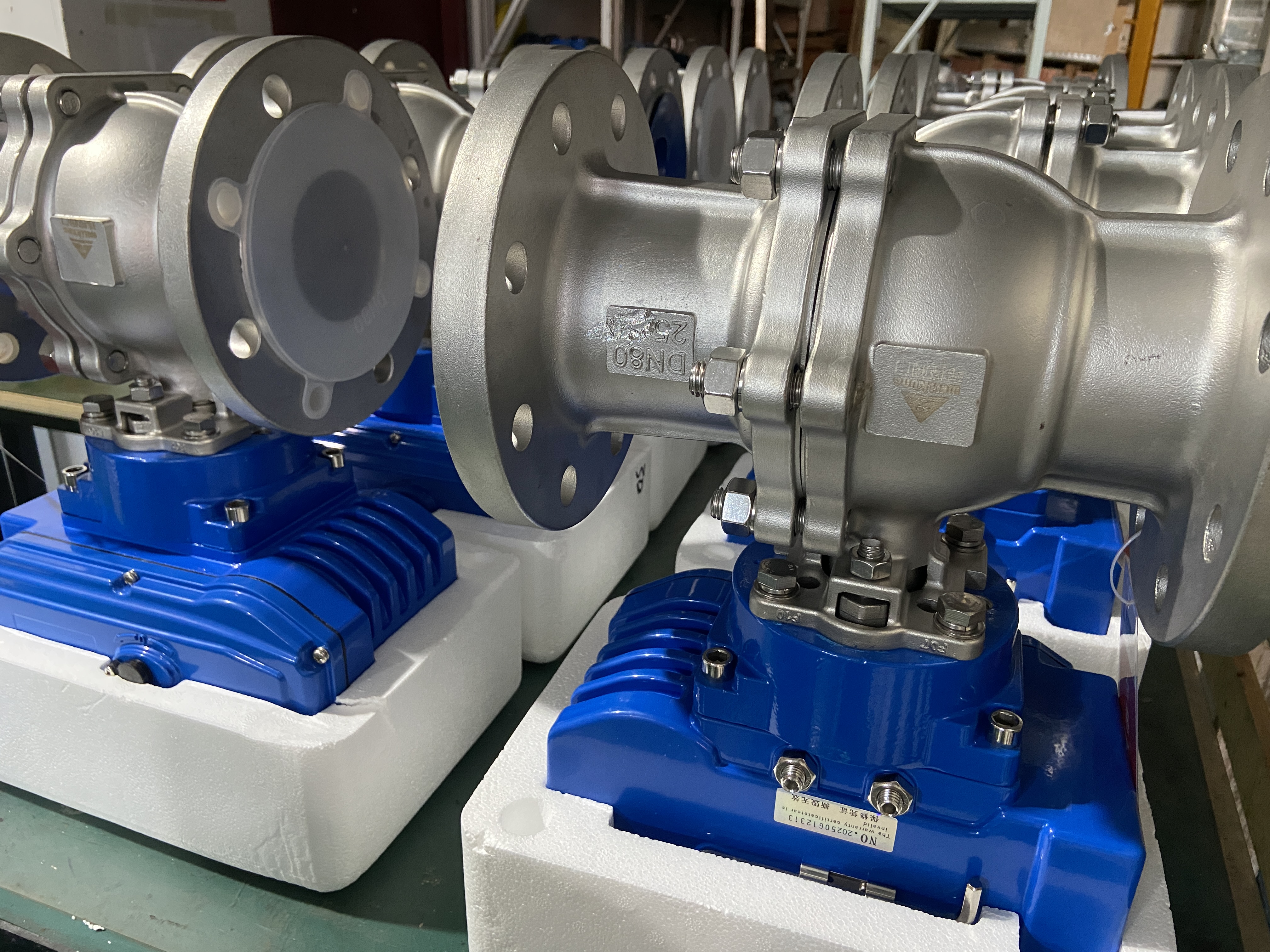 玮控电动开关球阀告别复杂操作，电动控制让管路通断一步到位.